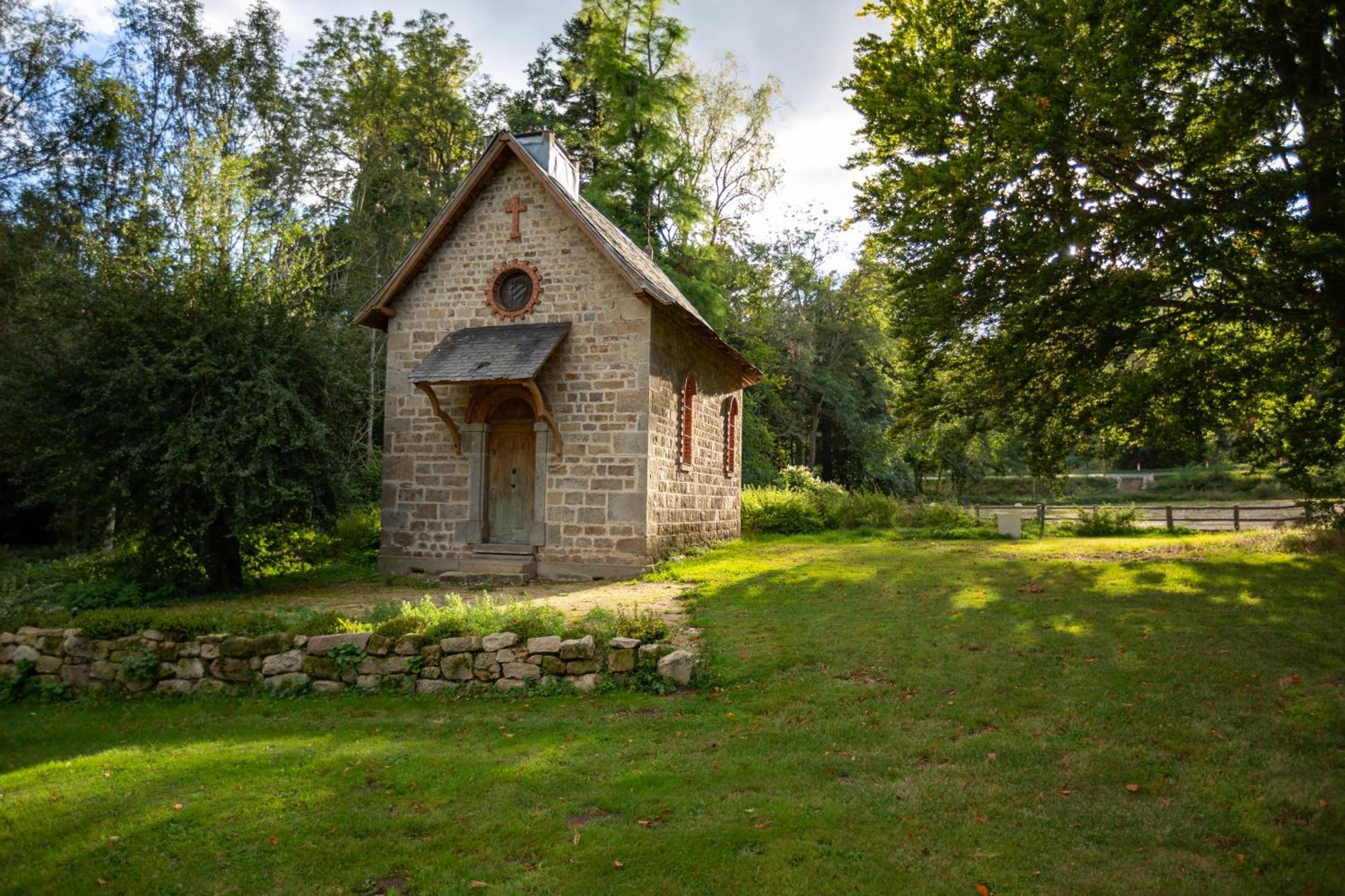 Domaine Et Chateau De Valinches Marols Экстерьер фото